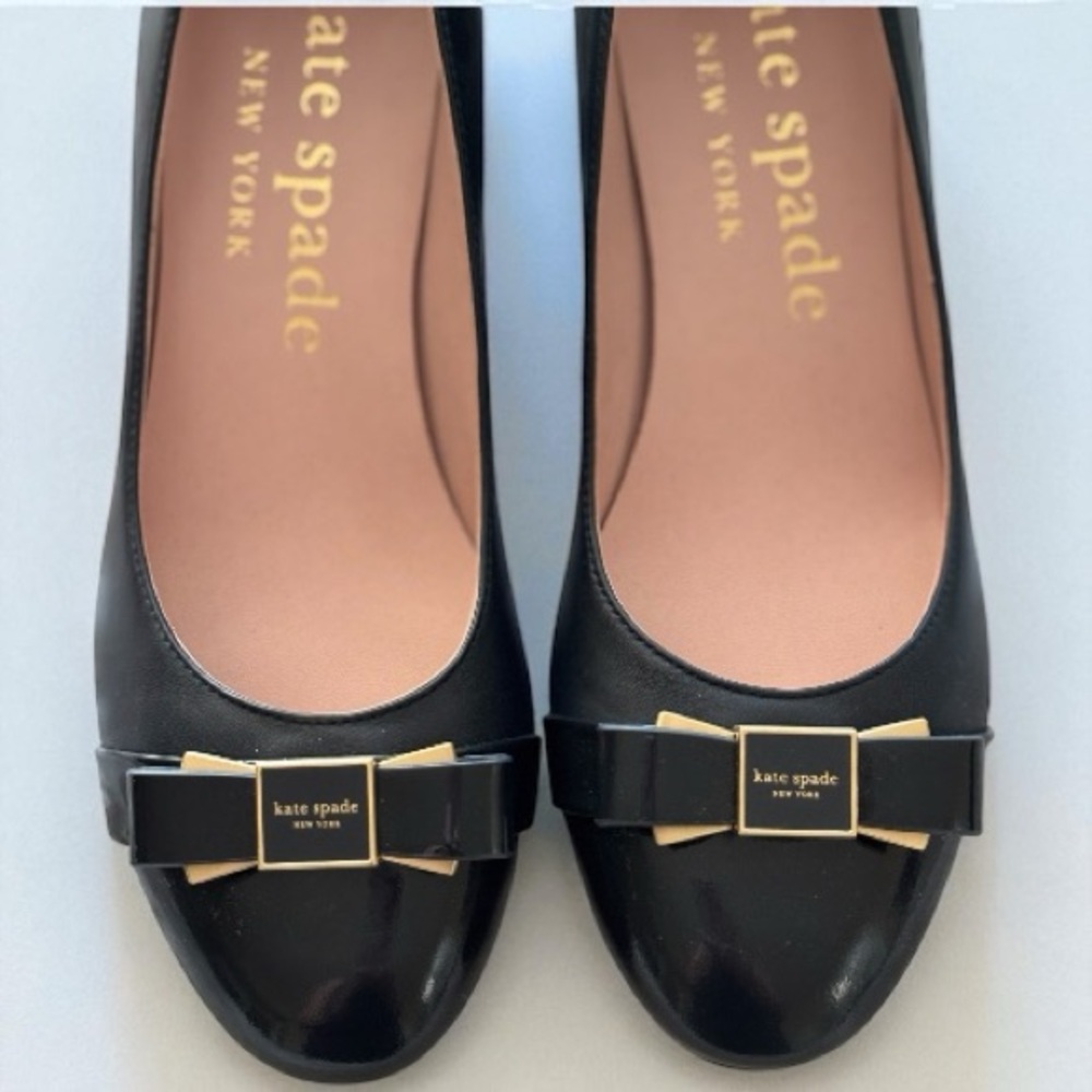 KATE SPADE Women's Bowdie Cap Toe Pumps/Heels in Captain Navy (8) (NWOT)